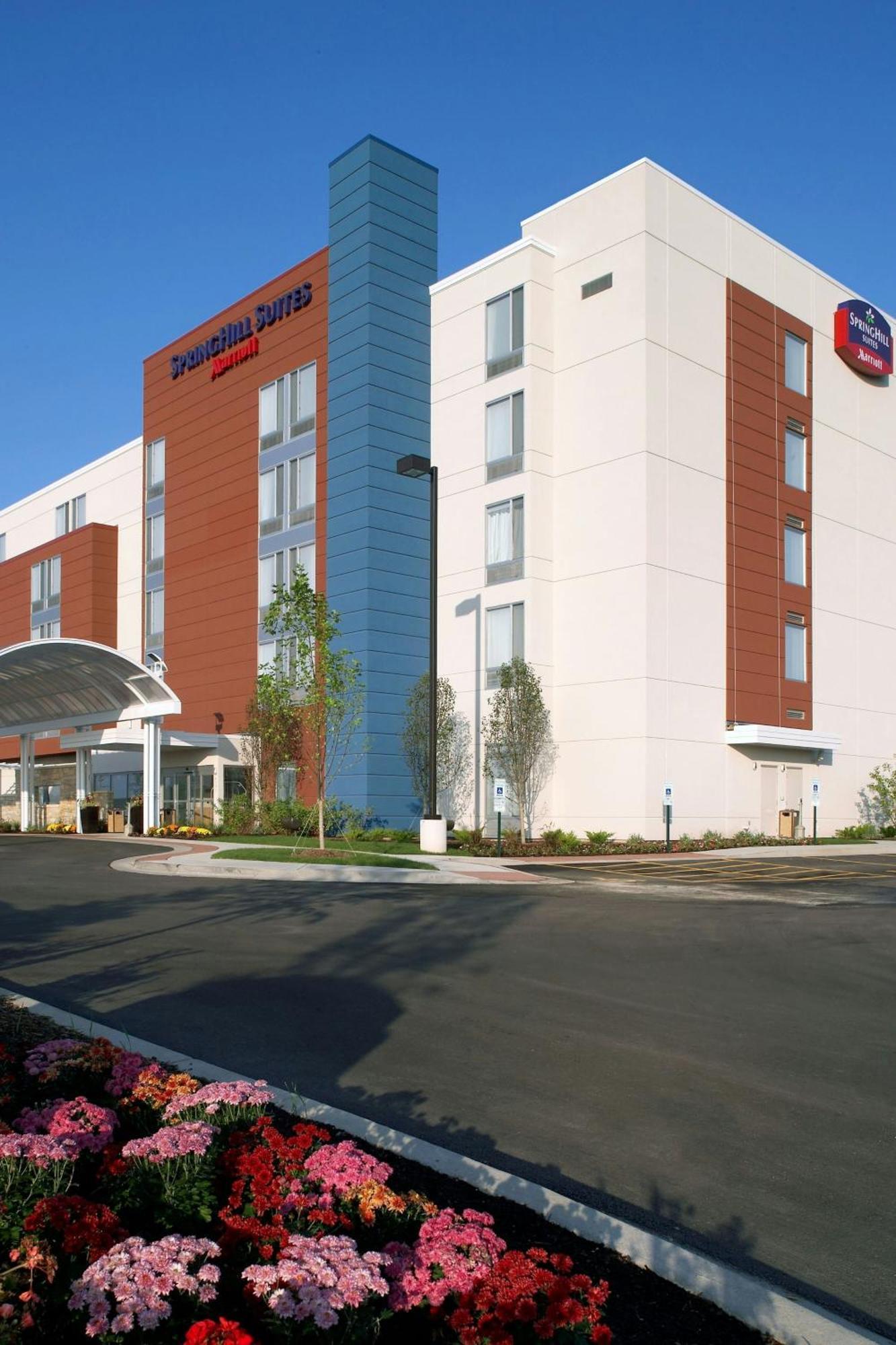 Springhill Suites By Marriott Chicago Waukegan/Gurnee Exteriör bild