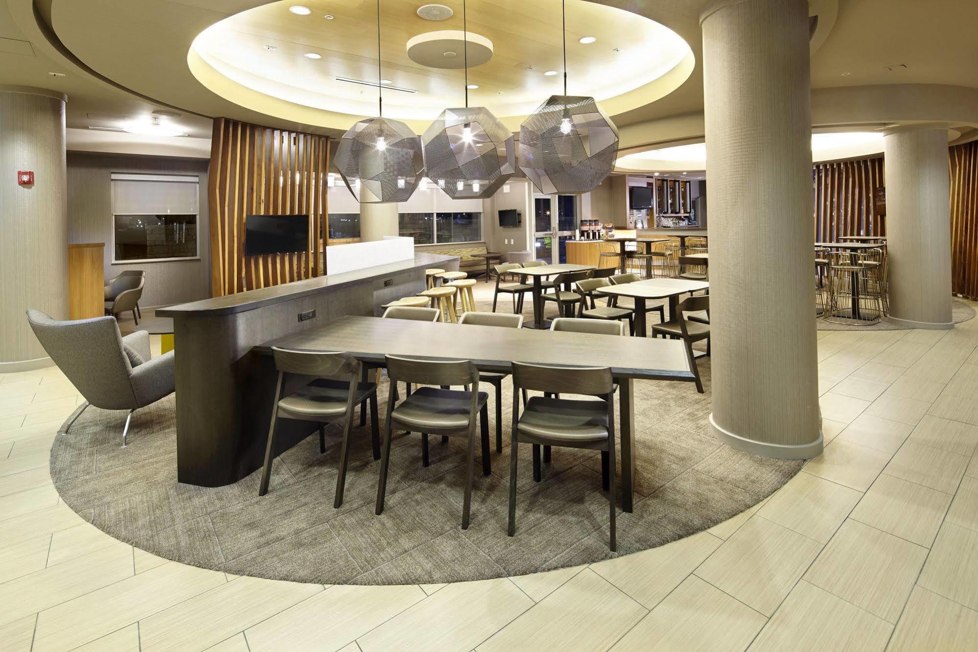 Springhill Suites By Marriott Chicago Waukegan/Gurnee Exteriör bild